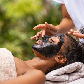 How We Treat Hyperpigmentation In Black And Asian Skin